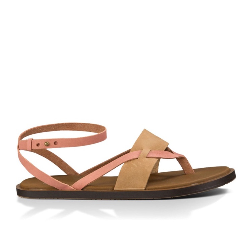 Women's Serena sanuk sandals. Size 6.