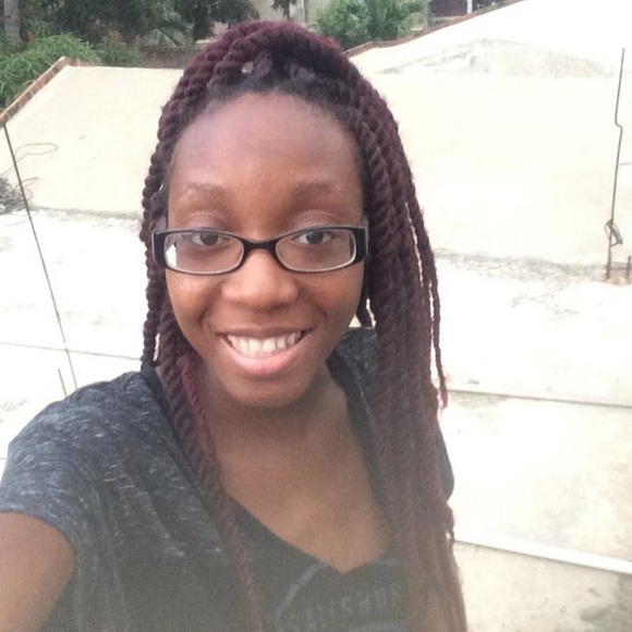 Meet your Posher, Jessica - Picture 1 of 1