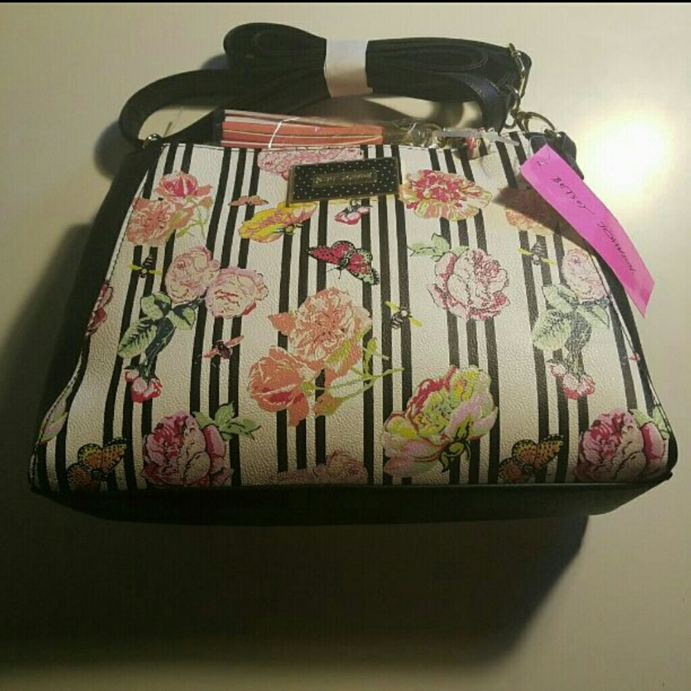 ❤️👜SALE! 👜❤️Betsey Johnson Floral Satchel NWT