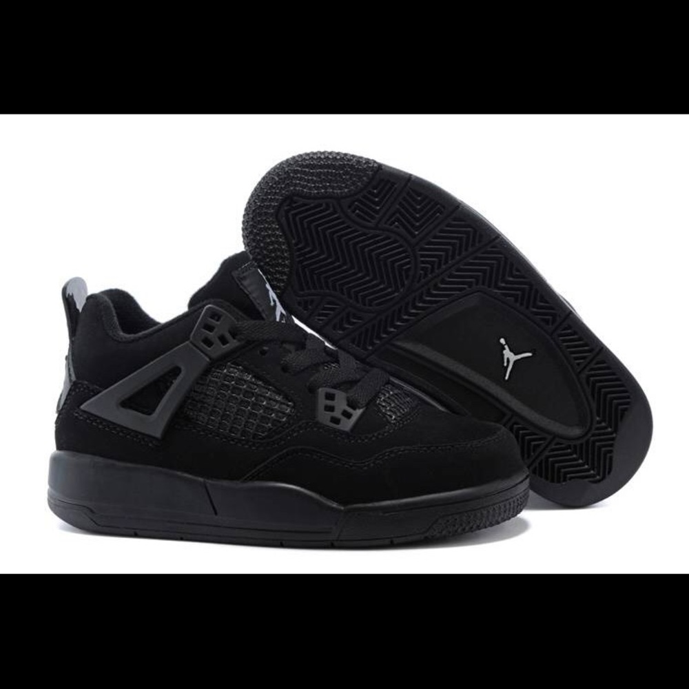 Air Jordan retro 4 size 5Y brand new