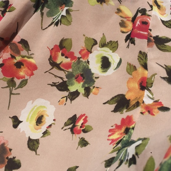 Floral M Shorts Culottes Peach Flesh Botanical - Picture 4 of 7