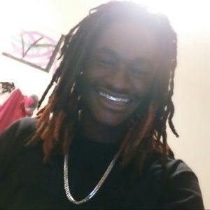 Meet your Posher, Deandre