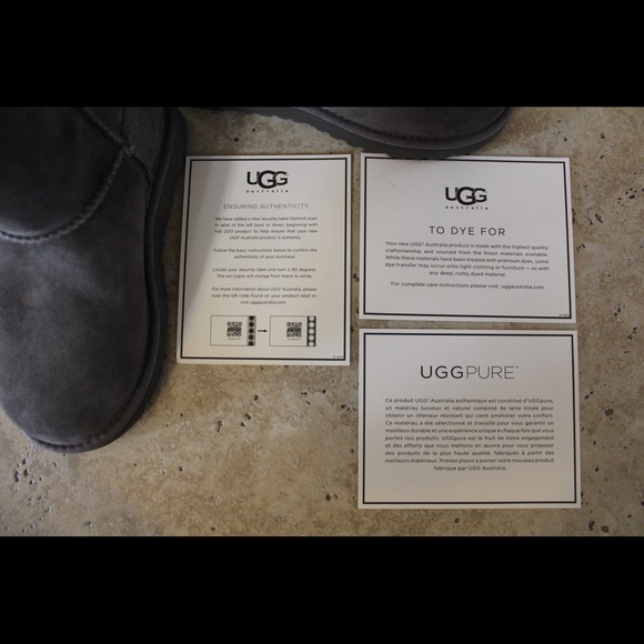 NIB UGG Tall Triplet Bailey Button Suede Boots - Picture 7 of 7