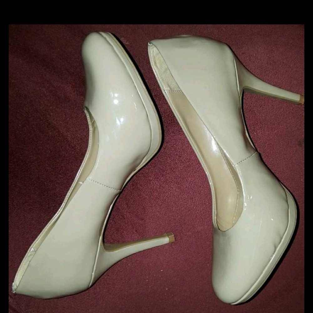 Like New, Nude, Merona Heels