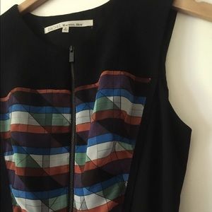 Fitted Zipper Dress with Geometric Pattern