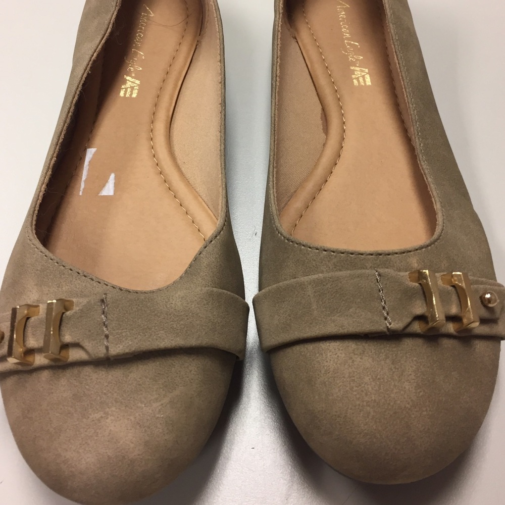 Brand New, Never Worn American Eagle Flats Tan 9.5