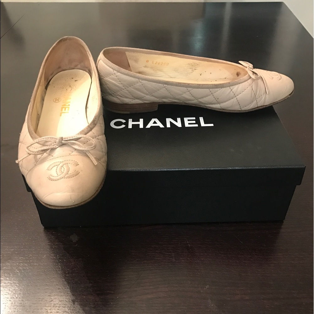 SOLD! Chanel flats