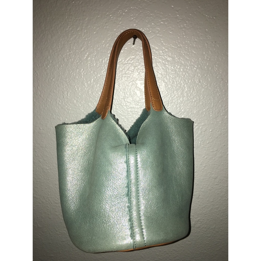 Shiny Aquamarine Leather Wool Bucket Bag