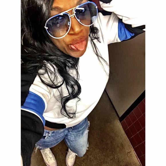 Meet your Posher, Toyia - Picture 1 of 1