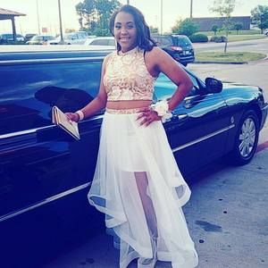 Meet your Posher, Regina