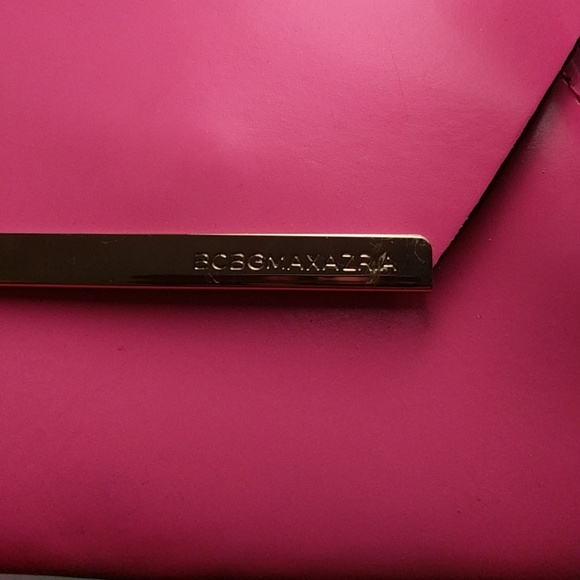 Hot pink BCBG bcbgmaxazria envelope clutch - Picture 2 of 3