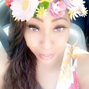 Meet your Posher, Devenus