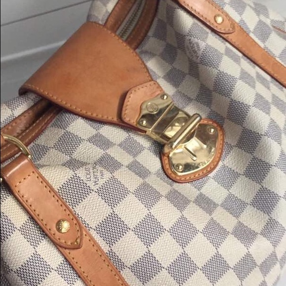 Authentic LV Azure and Sarah wallet (bundle) SOLD - Picture 2 of 4