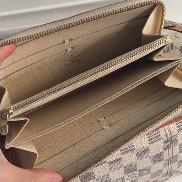 Authentic LV Azure and Sarah wallet (bundle) SOLD - Picture 4 of 4