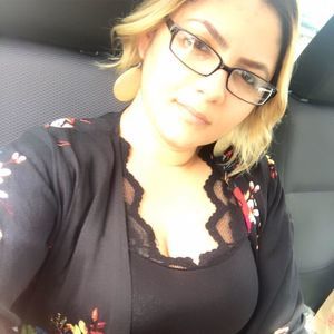 Meet your Posher, Alexis