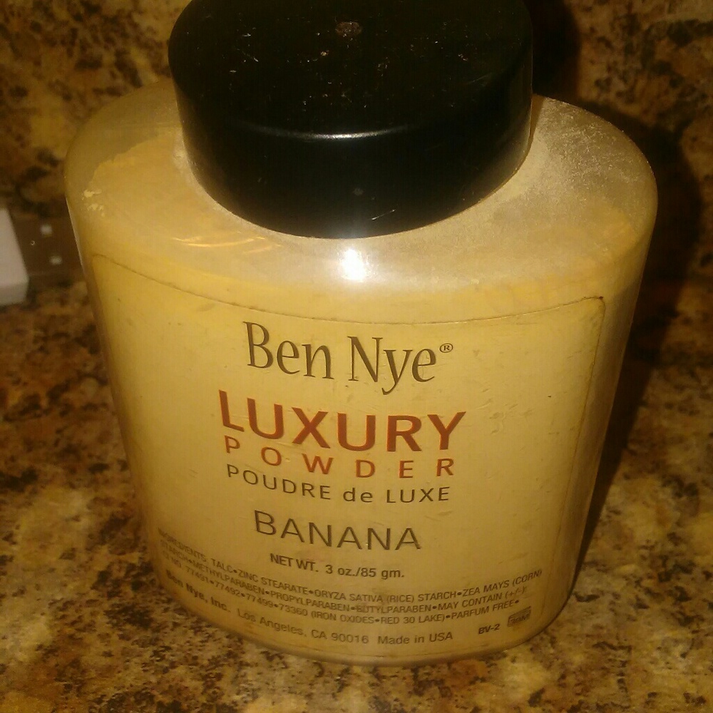 Ben nye Banana Powder
