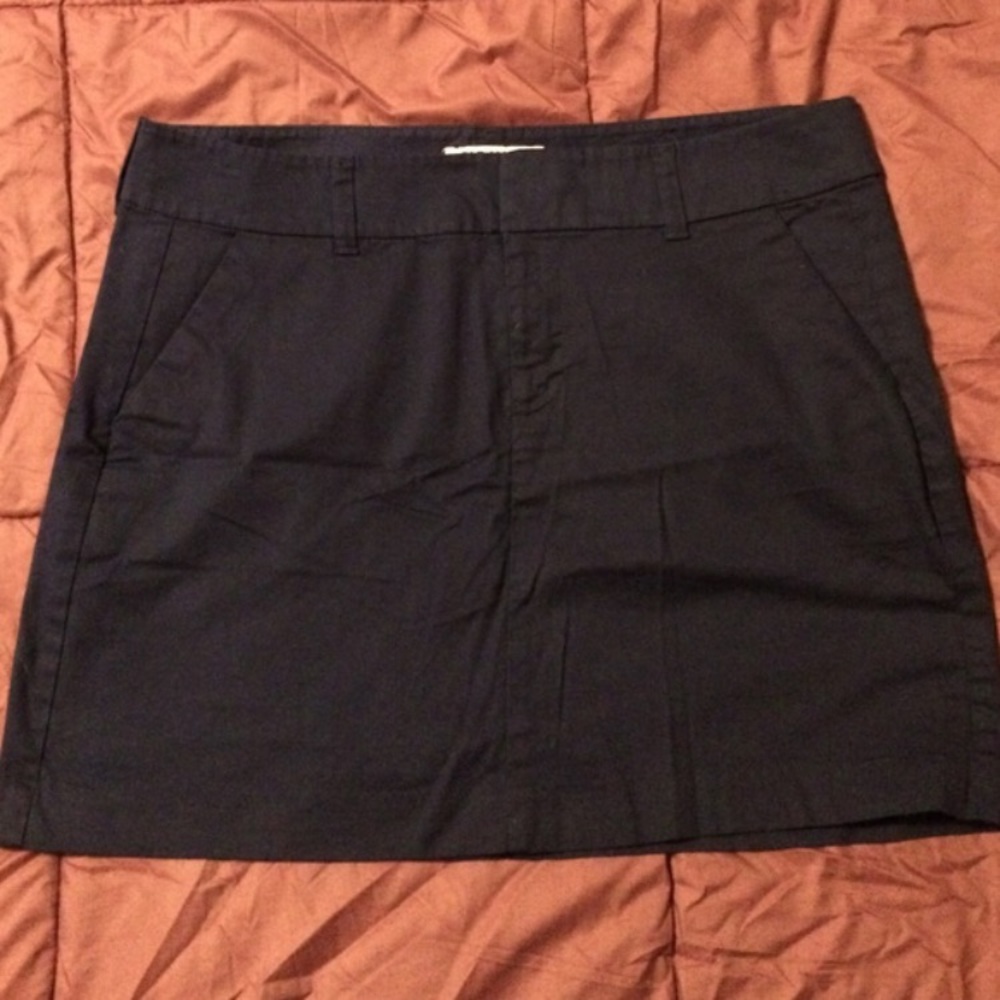 Navy blue Old Navy mini skirt 15 inches!!