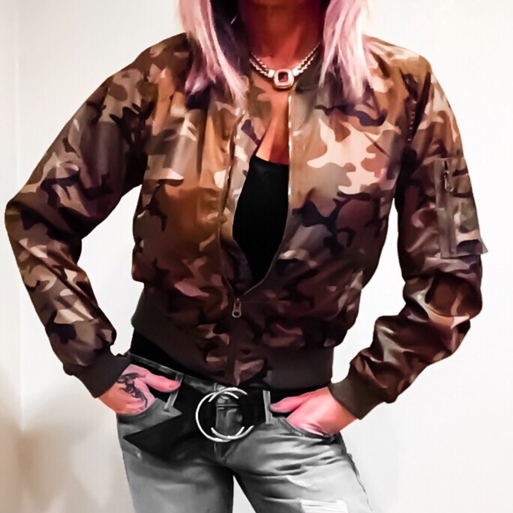 Camp zip bomber jacket