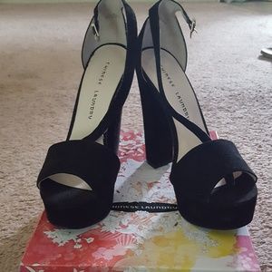 Chinese Laundry micro SUEDE BLACK heel