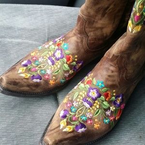 Old gringo boots