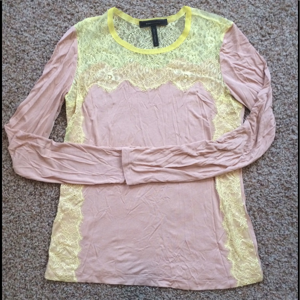 SOLD Bcbg top - Picture 4 of 8