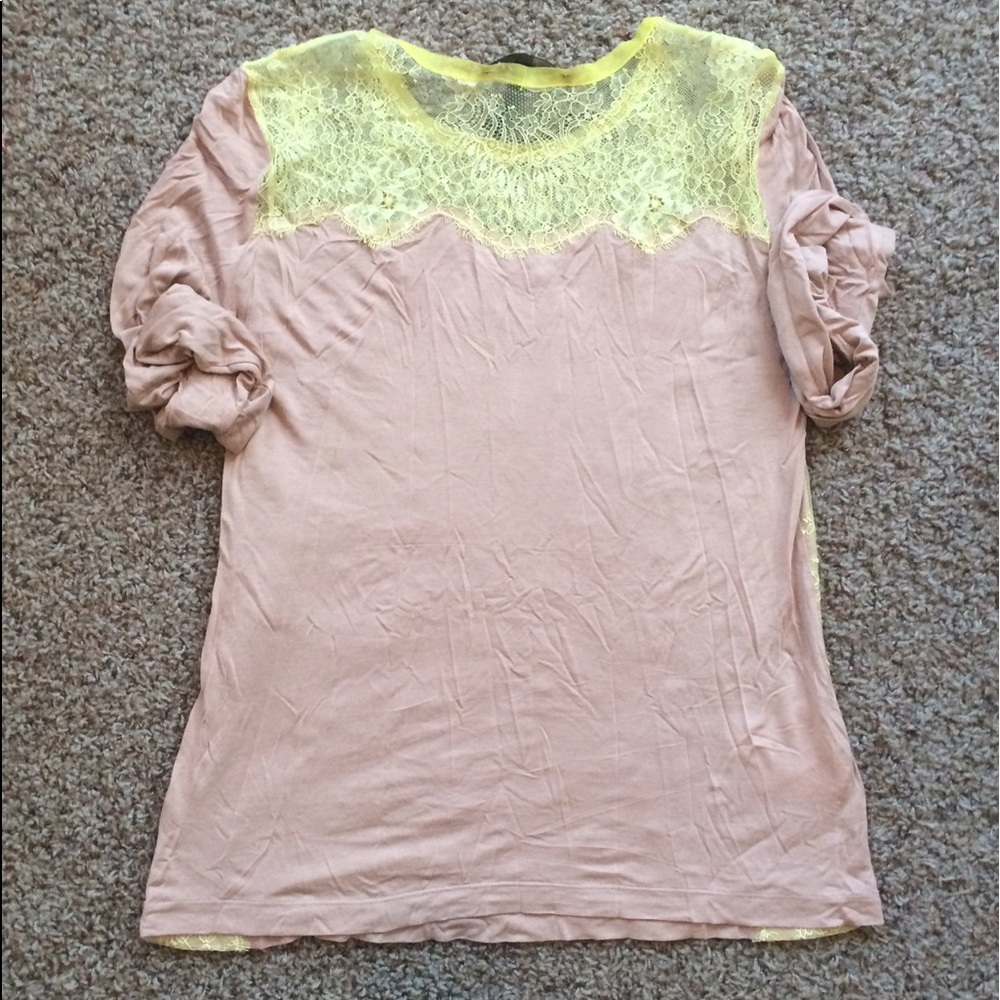 SOLD Bcbg top - Picture 5 of 8