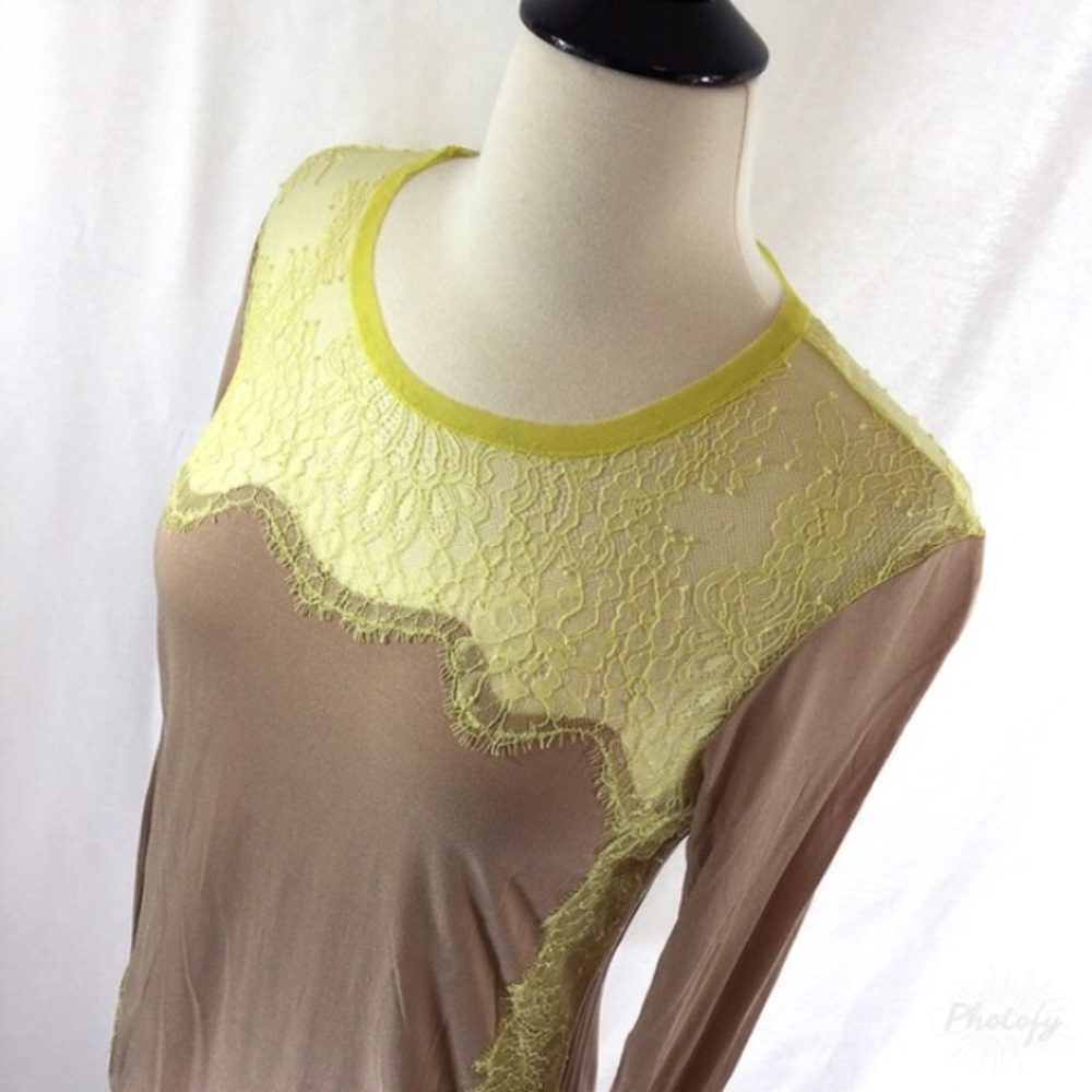 SOLD Bcbg top - Picture 6 of 8