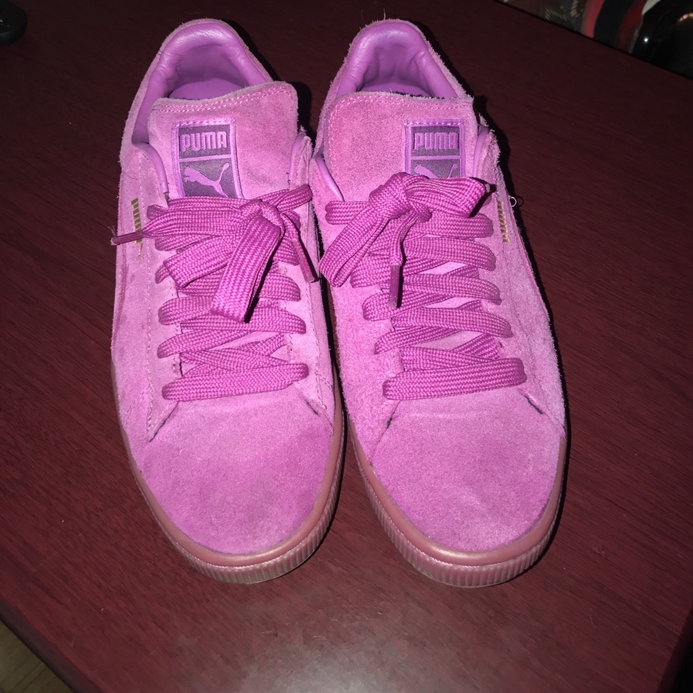 Purple pumas