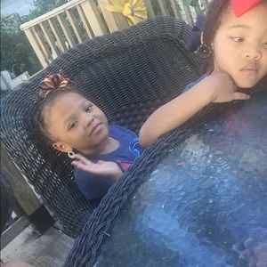 Meet your Posher, Vivian