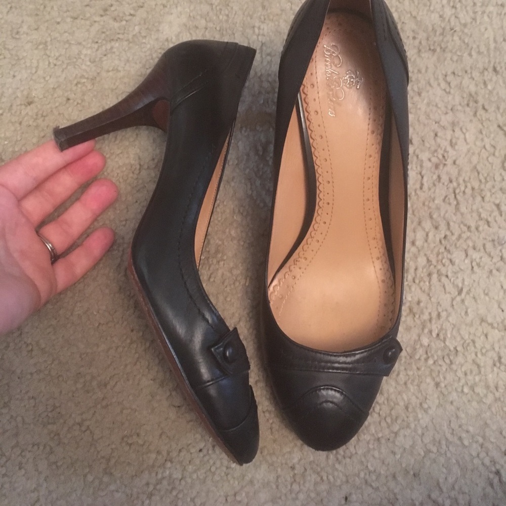 Brooks Brothers Pump