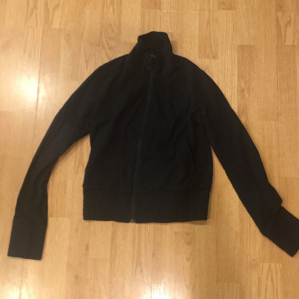 Black Lululemon size 6 zip up