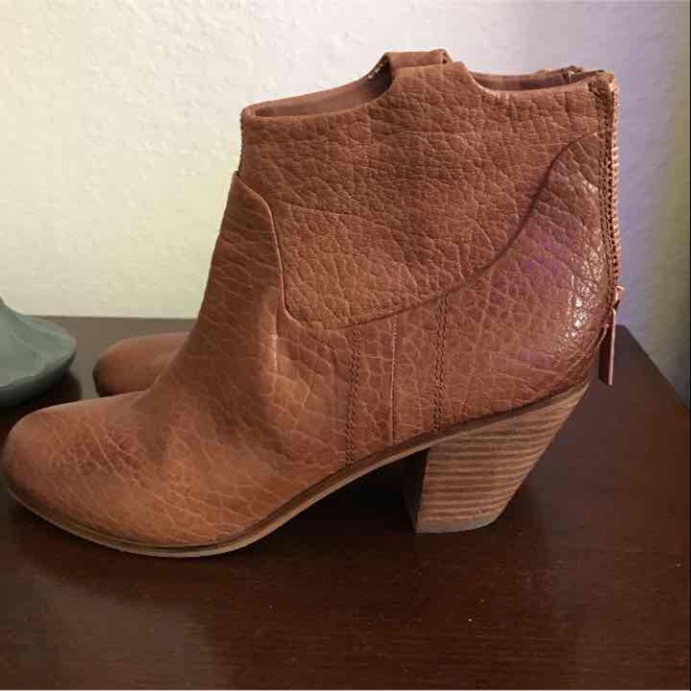 Women's Sam Edelman's Lisle Camel Boots Size 10