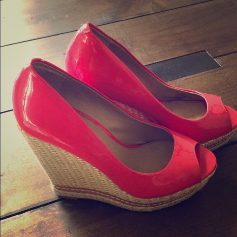 Nine West pink wedges - Size 5