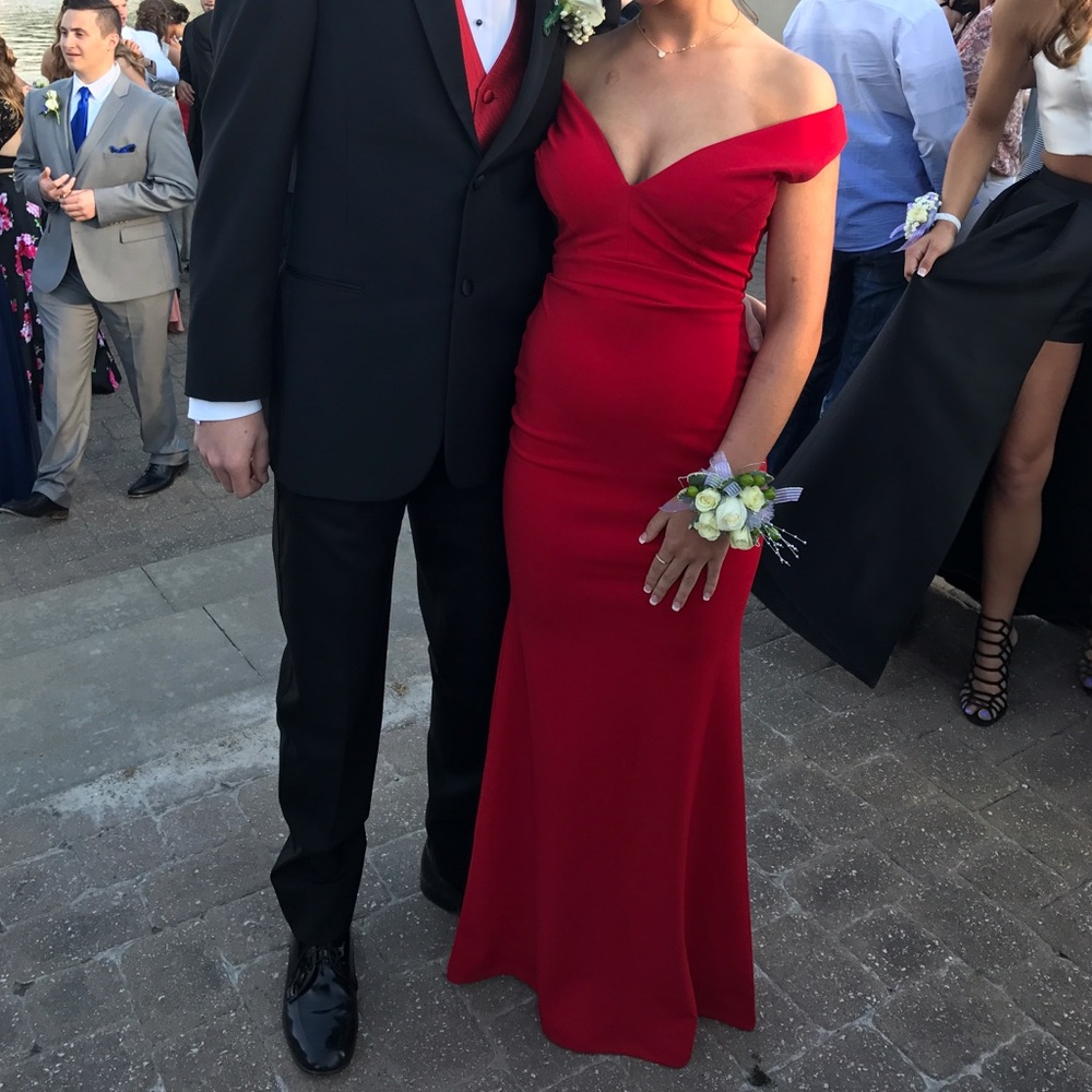 Red prom dress