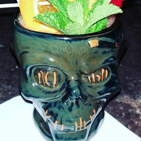 Meet your Posher, Kendra - Picture 1 of 1