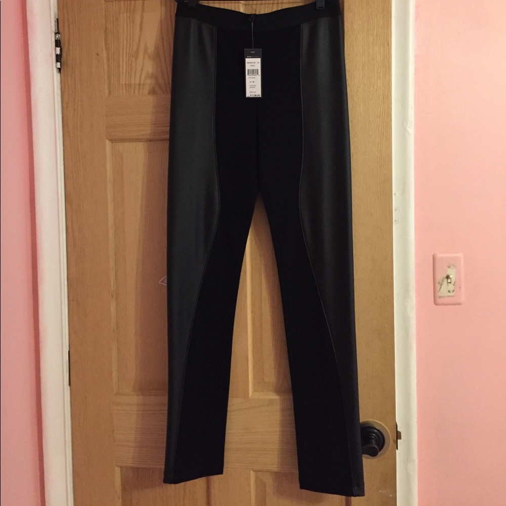 BCBG LEATHER SIDE LEGGINGS. NWT