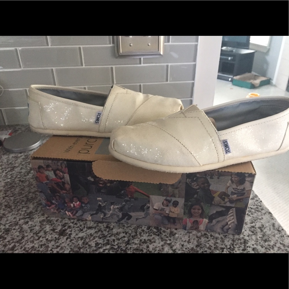 Toms sequin shoe sz 8