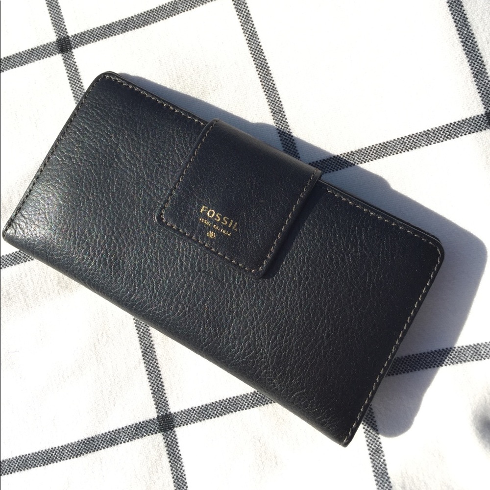 NWOT Black Fossil wallet