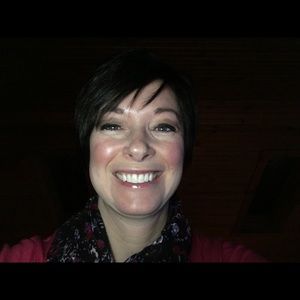 Meet your Posher, Lorrie