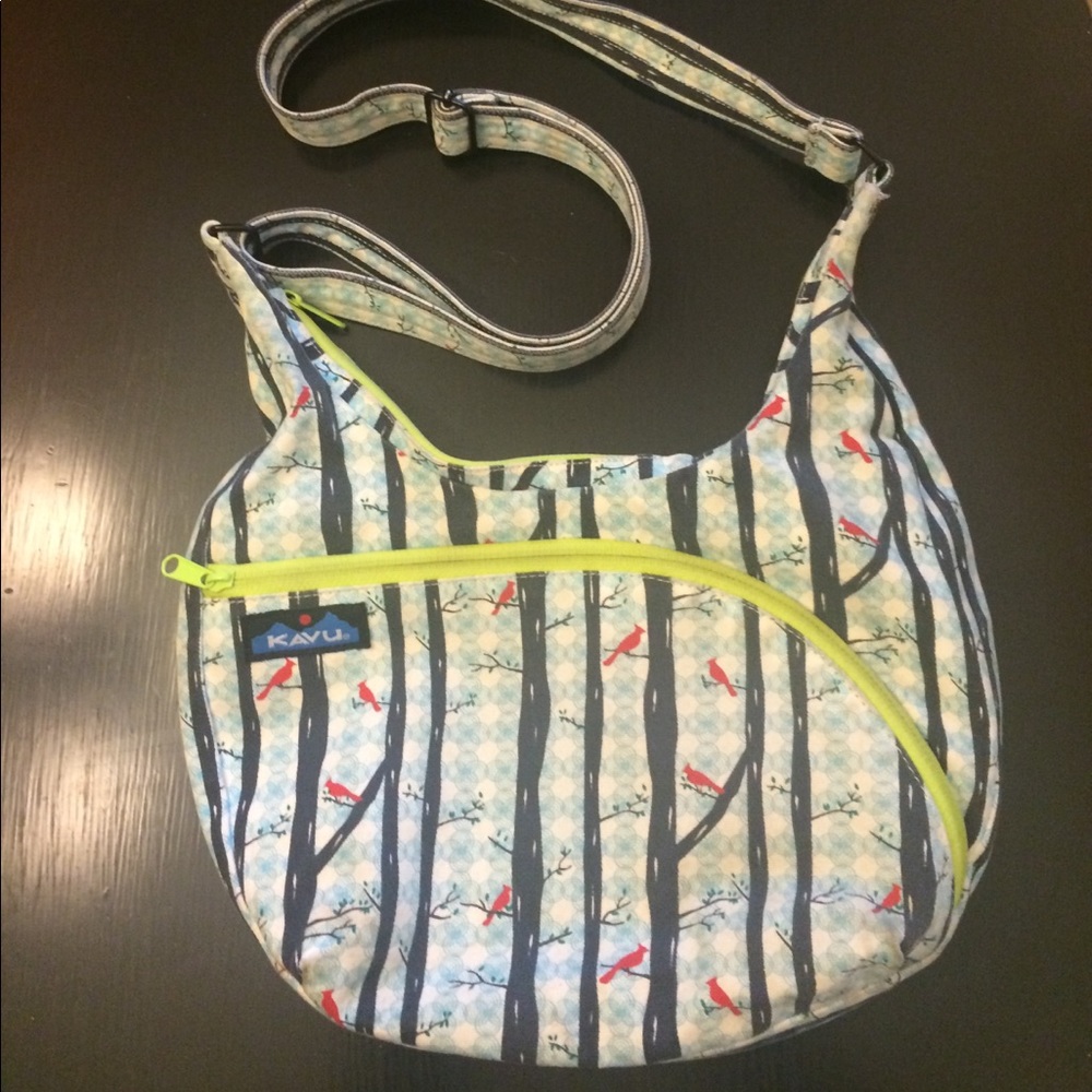 Adorable Kavu cross body bag