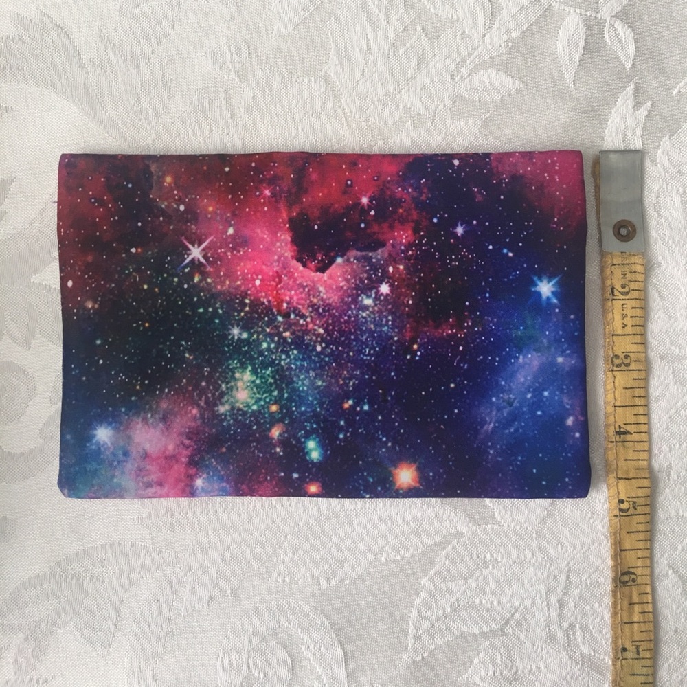 Makeup bag - Picture 2 of 3