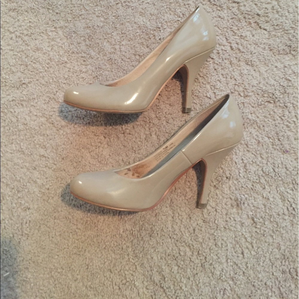 CHINESE LAUNDRY NUDE PATENT PUMPS