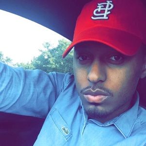 Meet your Posher, Devin