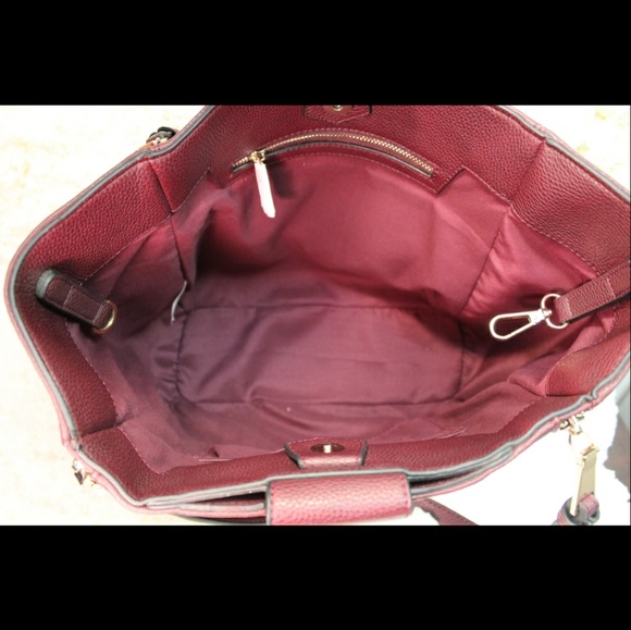 Multi Pocket Handbag - Picture 2 of 2