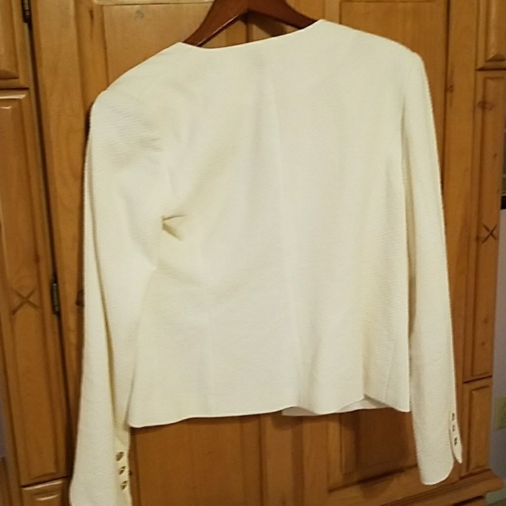 Jacket - Picture 3 of 4
