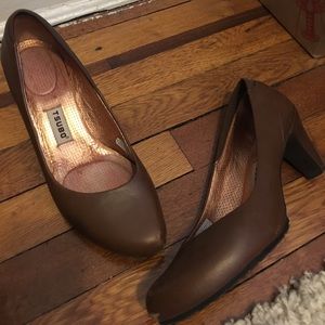 Tsubo ergonomic pumps