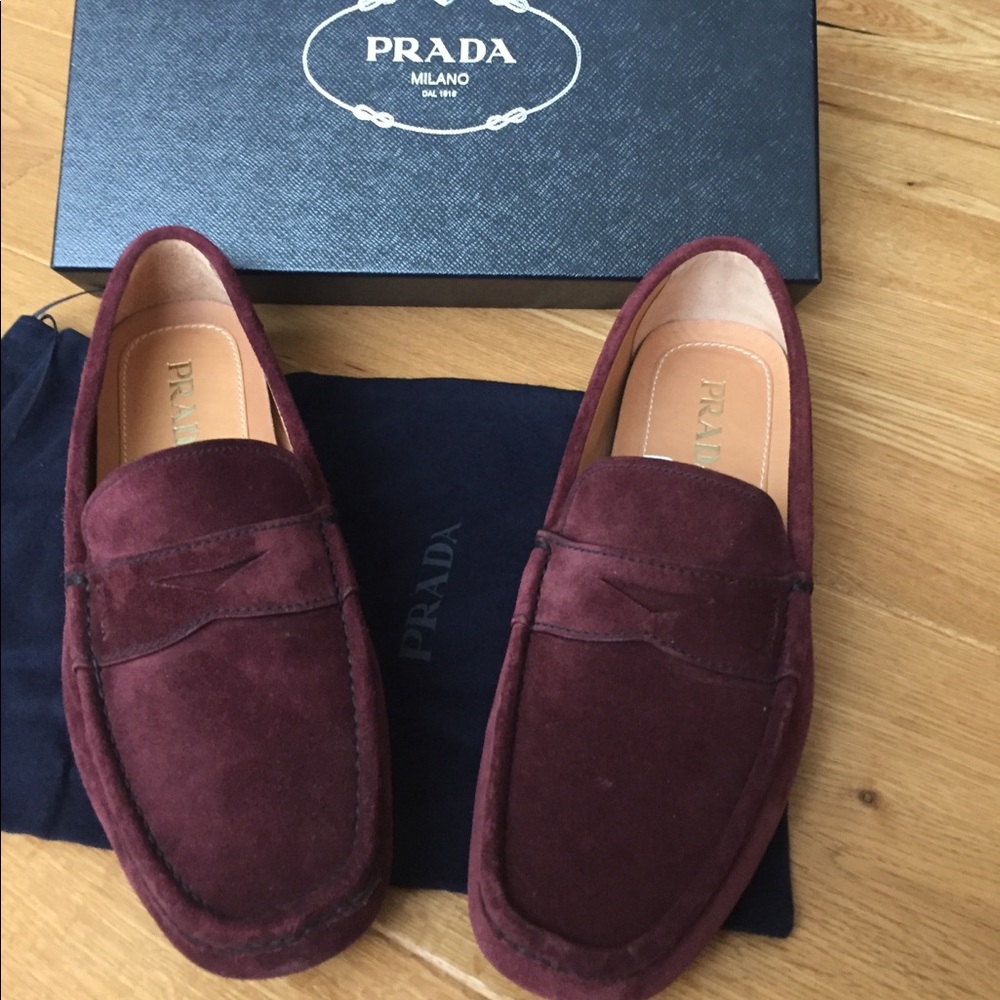 Prada Shoes || Vitelli Scamosc Loafers