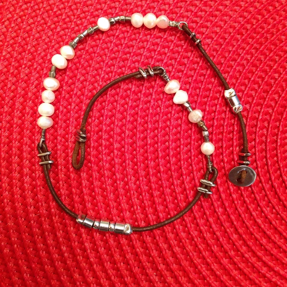 Silpada pearl, leather, sterling necklace