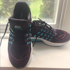 Nike ZOOM  VOMERO 11