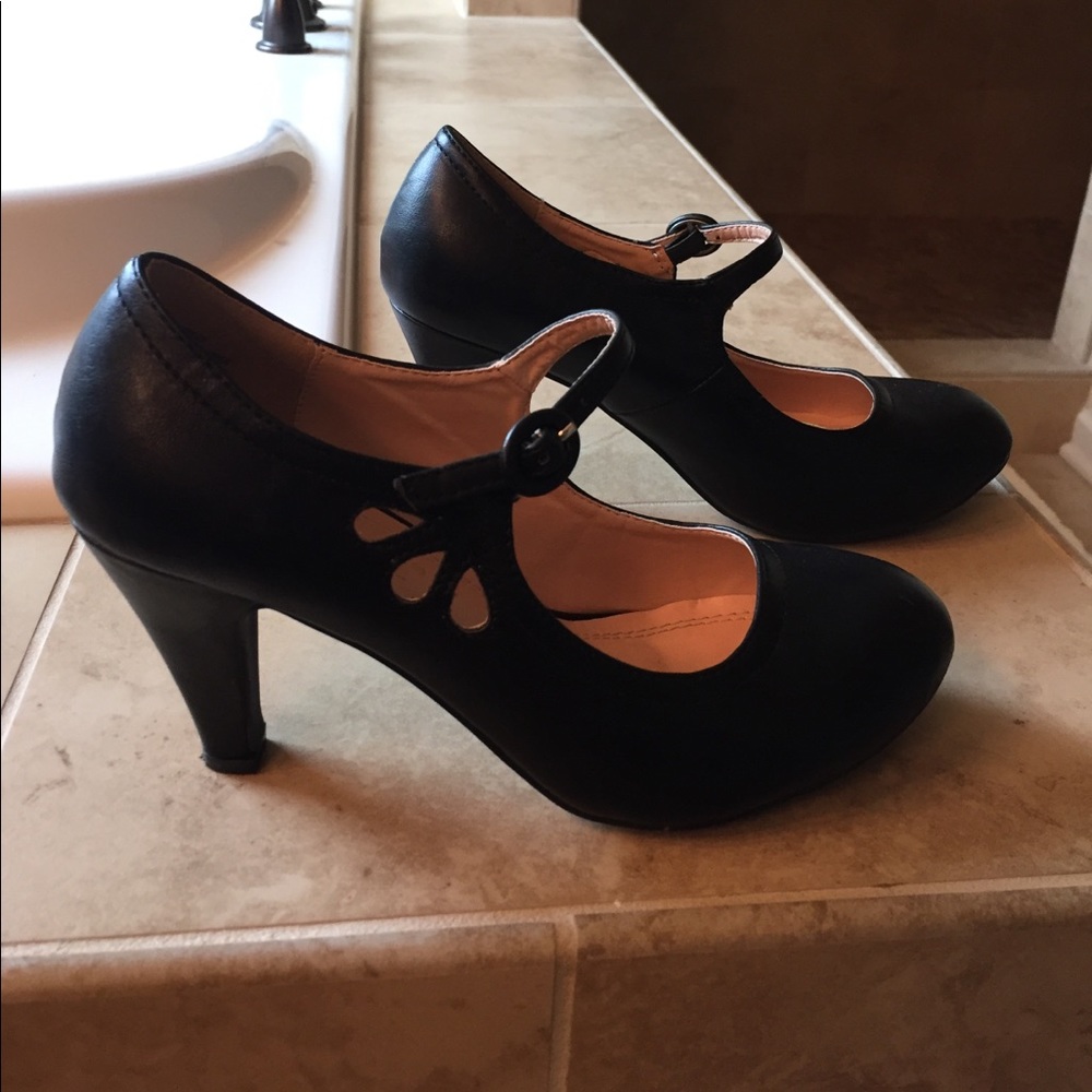 Black Mary Janes by Chase + Chloe